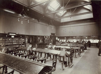 Dennistoun Library