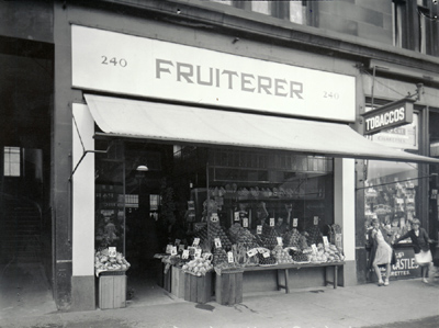 Fruit shop